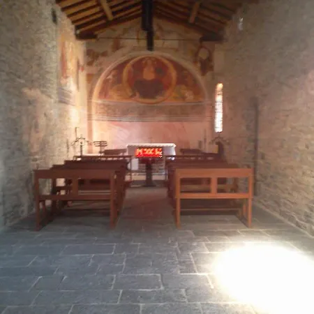 Casa In Riva Al Tatil Evi Varenna
