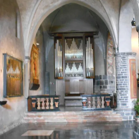 Casa In Riva Al Tatil Evi Varenna